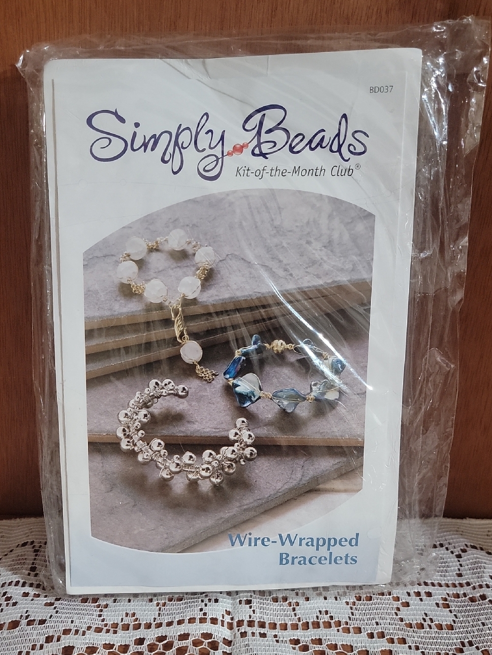 Simply Beads Wire-Wrapped Bracelet Kit - Blue and White Accents
